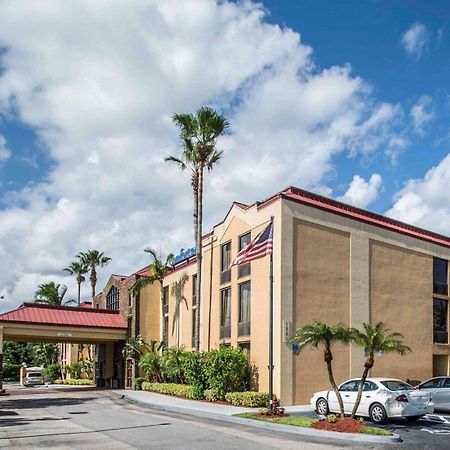 Comfort Inn & Suites Lantana - West Palm Beach South Exterior foto