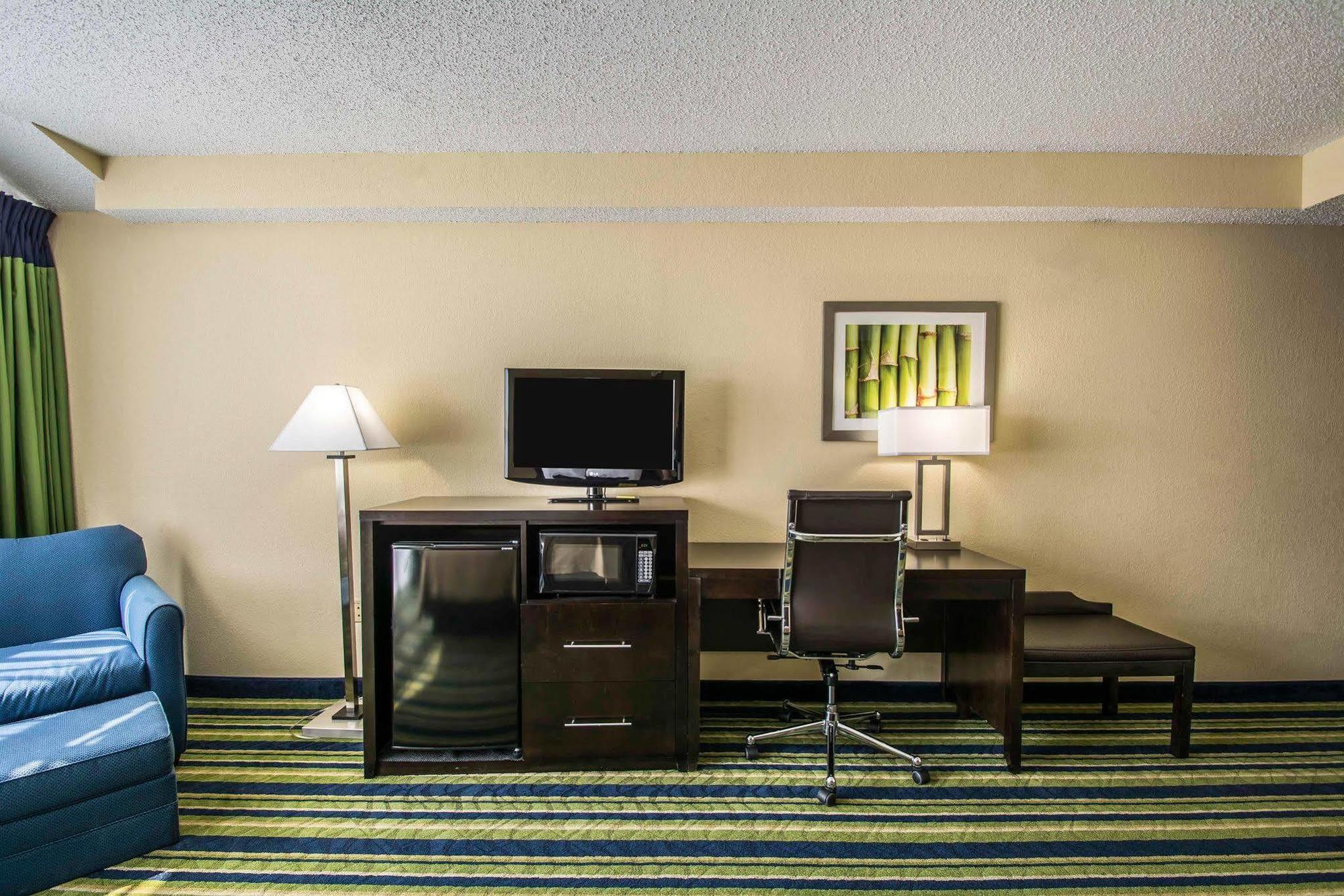 Comfort Inn & Suites Lantana - West Palm Beach South Exterior foto